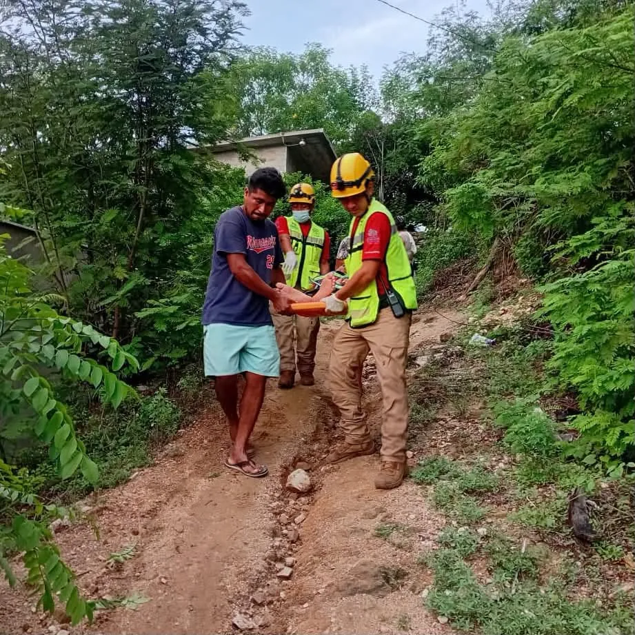 PROTECCIÓN CIVIL BRINDA ATENCIÓN PREHOSPITALARIA Y TRASLADO