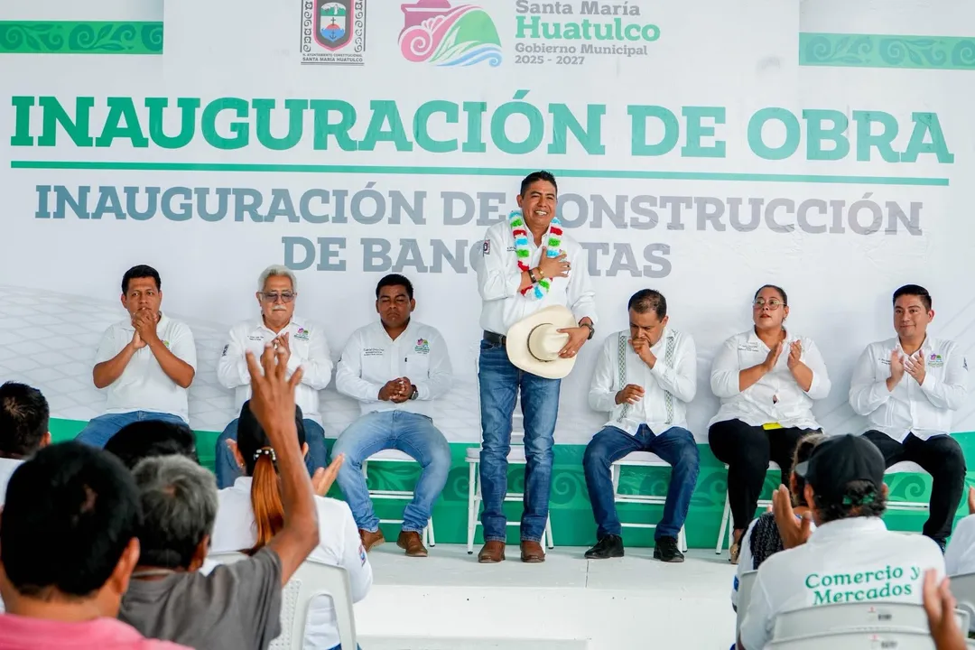 Paso Ancho: Inauguración de banqueta peatonal