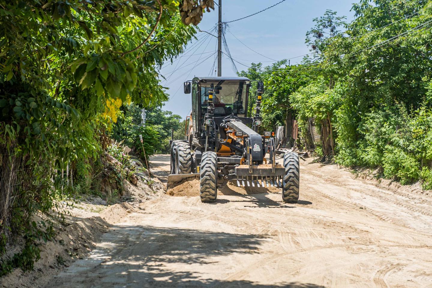 Street Grading in Barrio Nuevo Vainilla