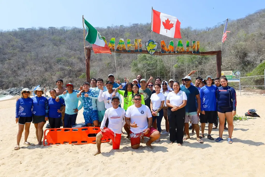 Aquatic Rescue Training in Playa Maguey